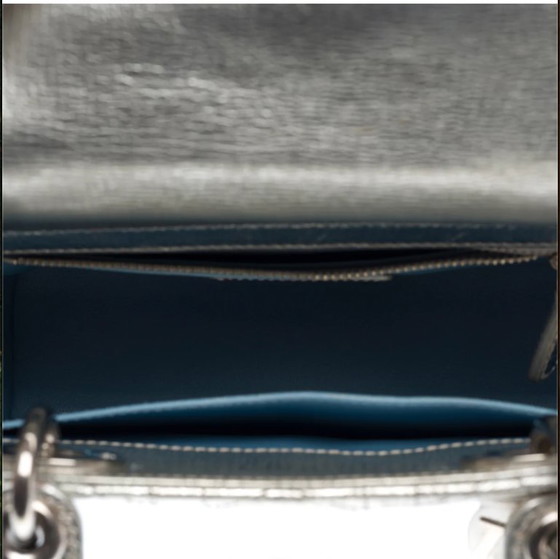 Image 1 of Borsa DIOR Lady Dior in cuoio argentato - 103267