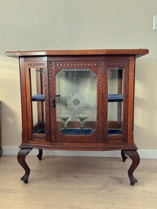 Meuble à thé ancien et vintage