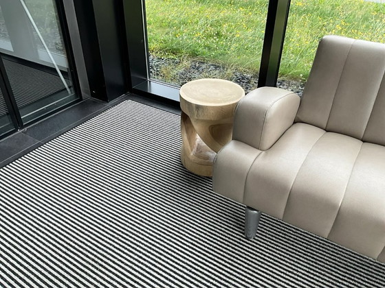 Image 1 of Leolux Wizard design sofa – taupe leather – as good as new