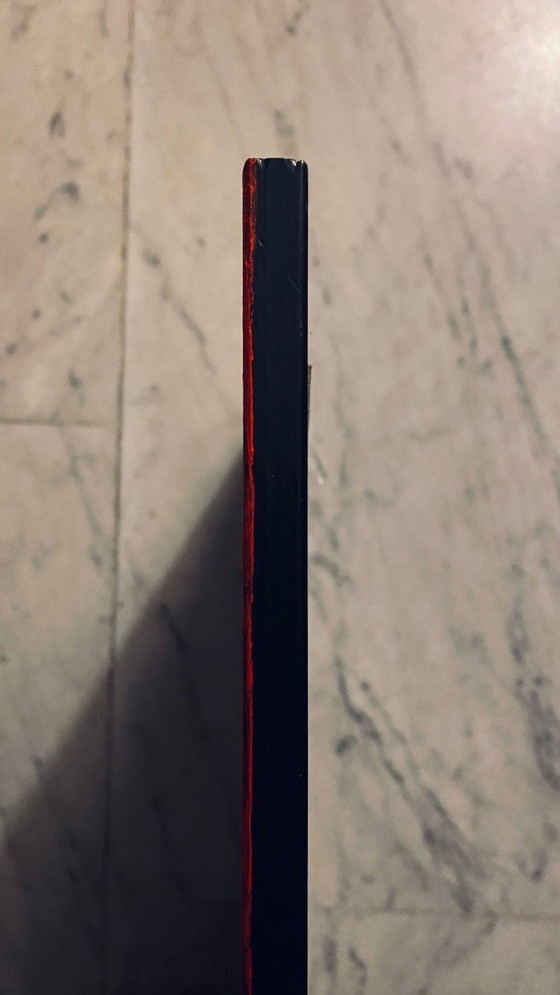 Image 1 of Photographie encadrée – Silhouette de femme (30×40 cm) – Édition limitée