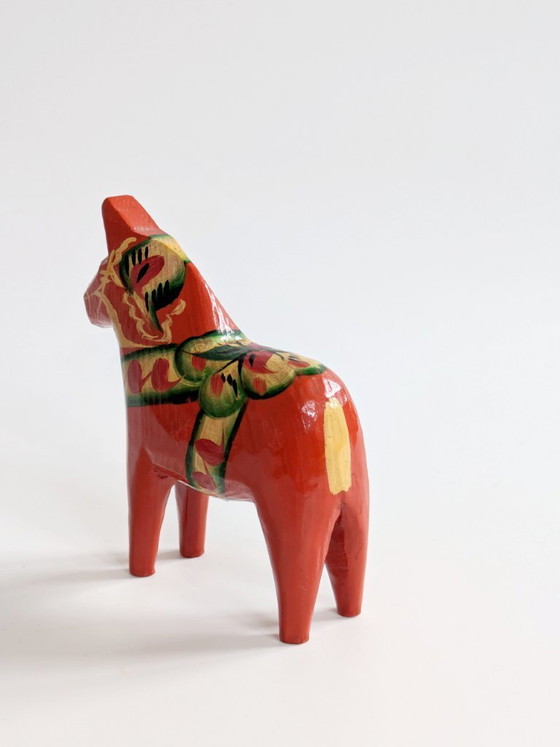 Image 1 of Set van 2 vintage Zweedse Dala-paardjes van hout, handgeschilderd, Scandinavisch decoratief cadeau.