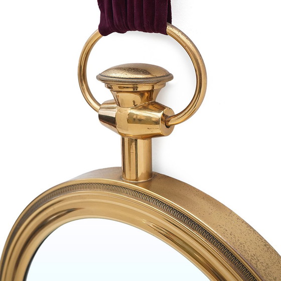 Image 1 of Specchio rotondo in ottone montato a parete, anni '50