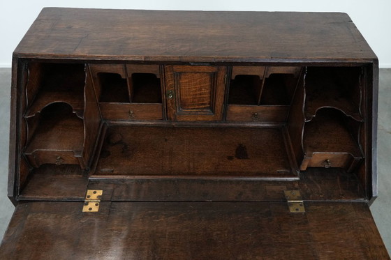 Image 1 of Commode/bureau/commode anglaise ancienne en chêne du XVIIIe siècle