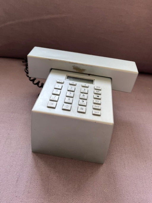 Telephone 'Titan' Jan de Bouvrie