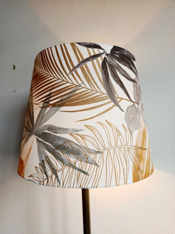 Image 1 of Staande lamp van goudkleurig metaal in Lodewijk XV-stijl