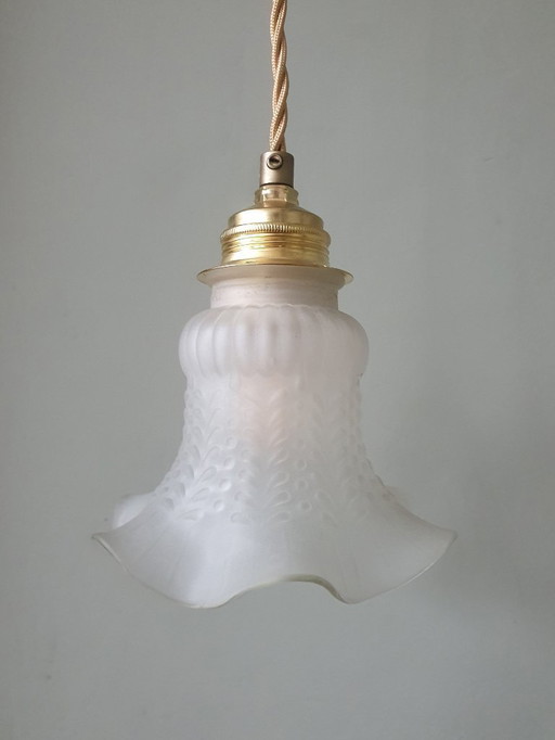 Klassiek Glazen Jaren 30 kapje met frosted glas.