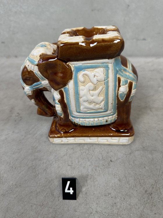 Image 1 of Cendrier vintage à éléphant - céramique