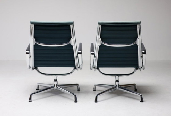 Image 1 of Set of 2 Hermen Miller Aluminum group EA116 Lounge Chairs