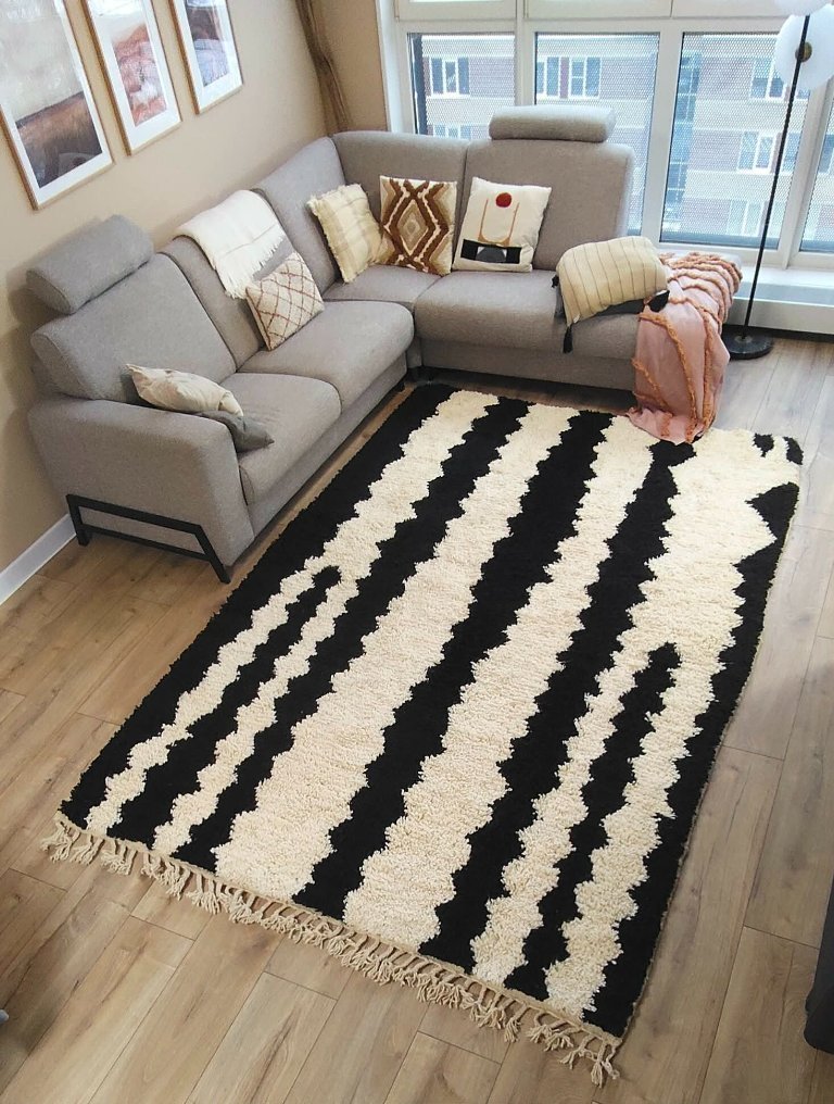 Tapis berbère en laine neuve, 220 cm x 320 cm, style marocain | €800
