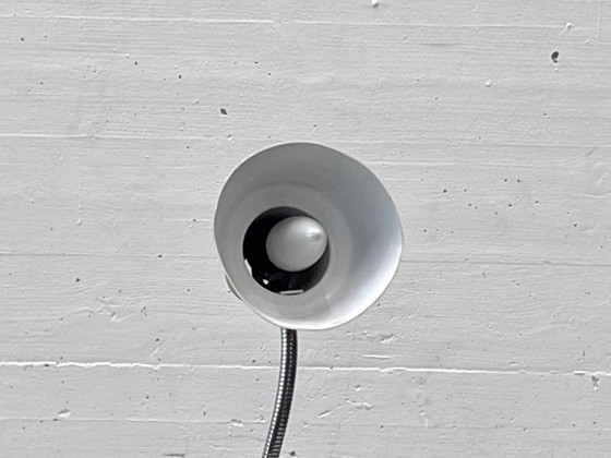 French vintage table lamp in Mid-Century Modern style, 1960s/70s – Metal (photo 16 of 17)