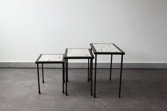 Image 1 of Conjunto de 3 mesas nido, mediados del siglo XX.