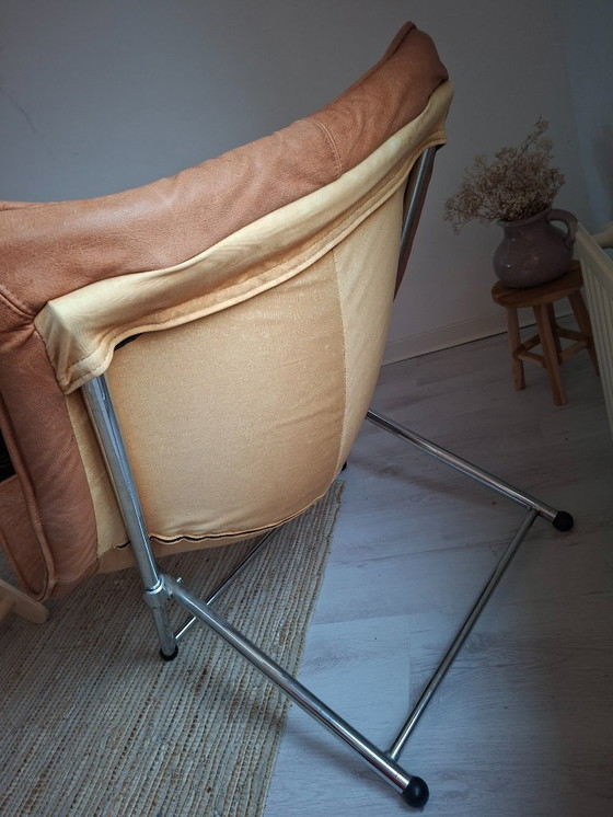 Image 1 of Fauteuil lounge en cuir cognac par Teun Van Zanten / Molinari, pièce design chaleureuse et élégante