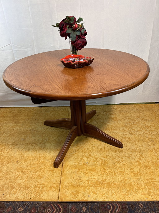 Mid Century Retro Vintage Teck Round Extending Dining Table By Gplan 1970