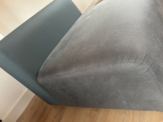 Image 1 of Módulo intermedio HAY Mags 02 – Campo Kvadrat 2 y humo compuesto Maharam