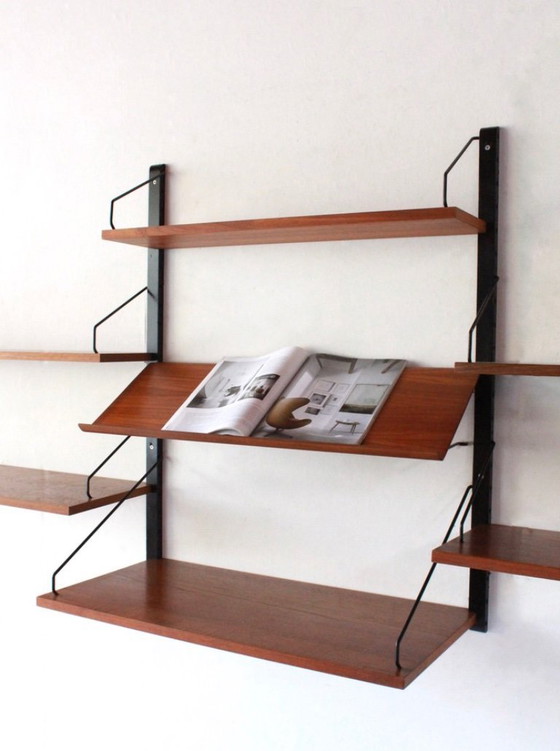 Image 1 of Sistema mural Poul Cadovius Royal System, Cado Dinamarca