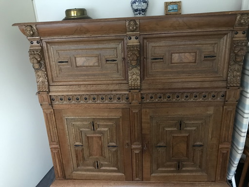 Mooie klassieke eiken buffet/linnenkast