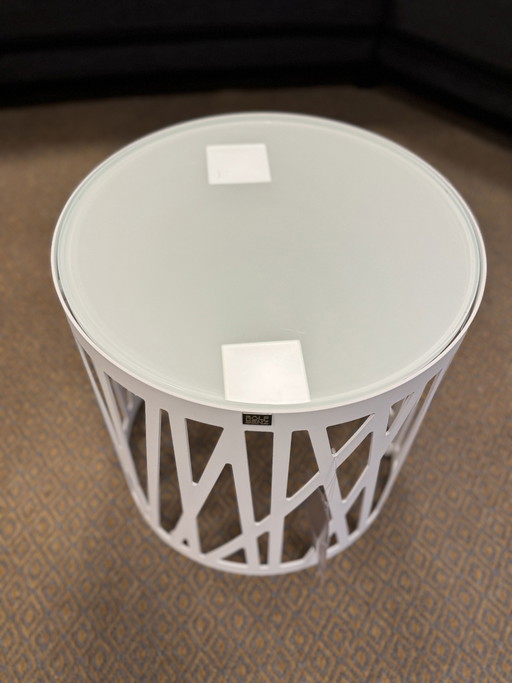 Mesa auxiliar Rolf Benz 8330 103 de cristal blanco