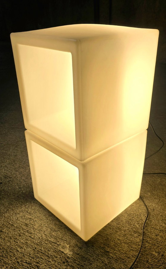 Image 1 of Set di 2 cubi luminosi "lux-us" in polietilene – Max Kistner – 42 x 42