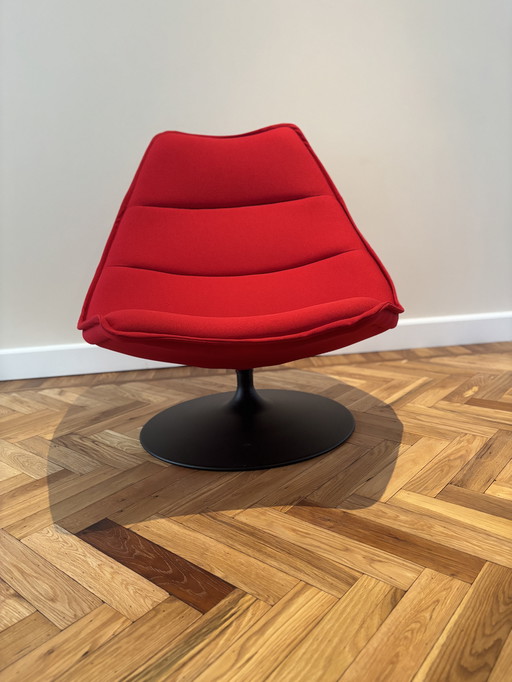 Artifort F584 fauteuil in very good condition