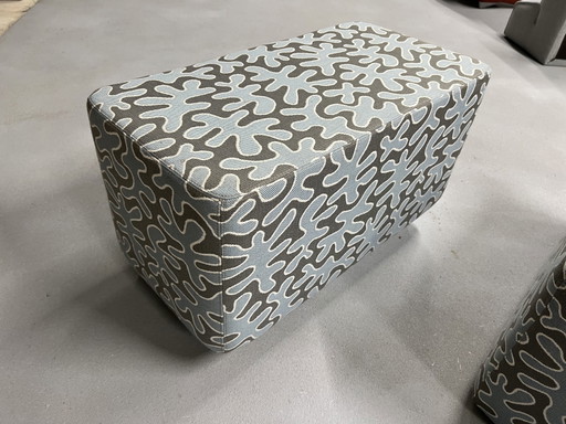 Artifort footstool footstool with fabric wheels