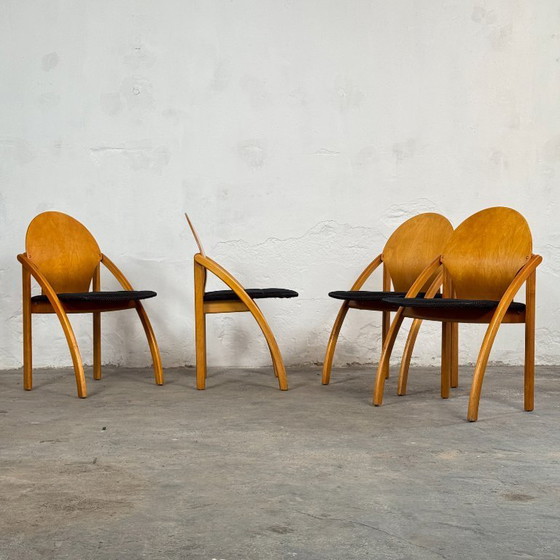 Image 1 of Juego de 4 sillas de comedor de madera curvada de Asko, Finlandia, 1995.