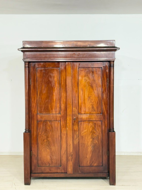Image 1 of Armario/armario para ropa blanca Biedermeier muy bonito y de alta calidad, circa 1880.