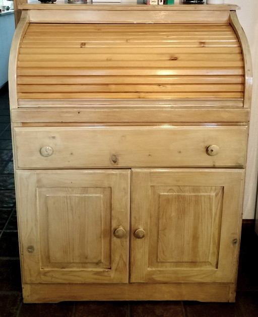 Credenza laccata chiara