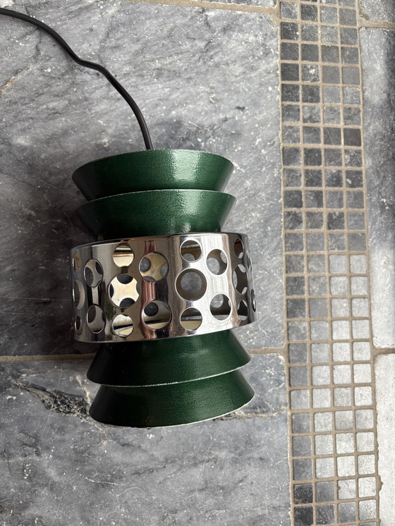 Image 1 of Lampada a sospensione vintage verde massiccia