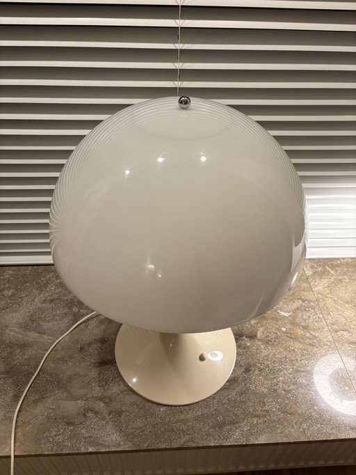 Louis Poulsen modello Panthella per Verner Panton groot