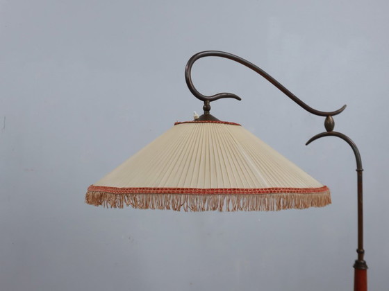Image 1 of Osvaldo Borsani adjustable floor lamp brass & cherry wood 1950s