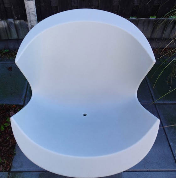 Image 1 of Karim Rashid Kite loungestoel voor Label, 2004 lichtblauw