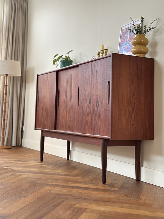 Mobile pensile vintage in legno di teak danese, anni '50/'60/'70 – Credenze alte, Wood (photo 4 of 15)