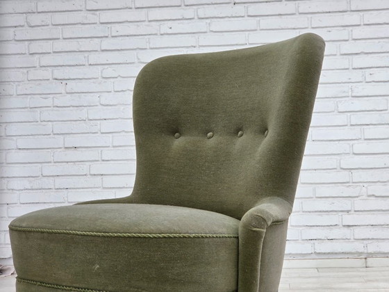 Image 1 of Deense fauteuil uit de jaren 70, bekleed met groen meubelvelours.
