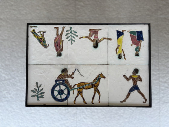 Image 1 of Table d'appoint vintage avec motif égyptien - carreaux de céramique peints à la main