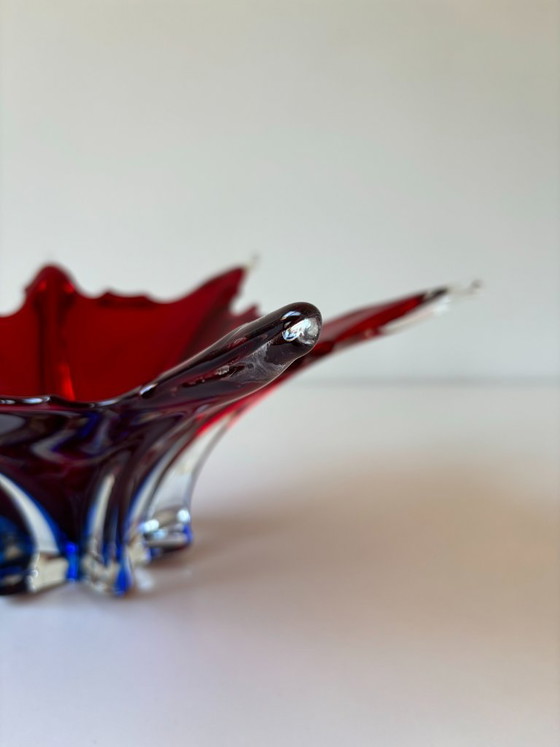 Image 1 of Striking Murano blown glass centerpiece – Ruby red and cobalt blue – Sculptural design