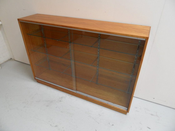 Image 1 of Vintage winkelkast  vitrinekast