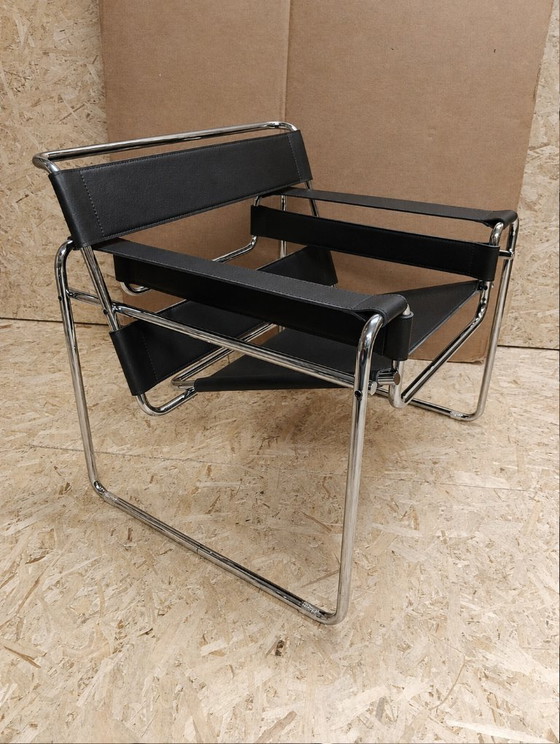 KNOLL Int. 2 Poltrone B3 WASSILY (NUOVE) acciaio inox e cuoio NERO, Pelle (foto 3 di 22)