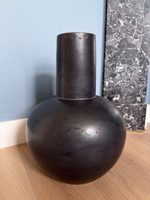Norr11 Vase, Spherical Vase, Anthracite Grey/Black – vazen, Stone