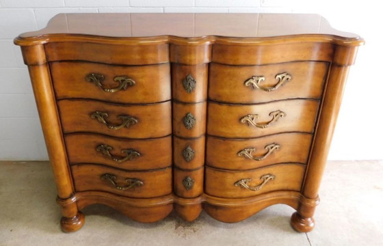 Image 1 of Traditionele dressoir/ladekast met 8 laden van fruithout van Century Furniture