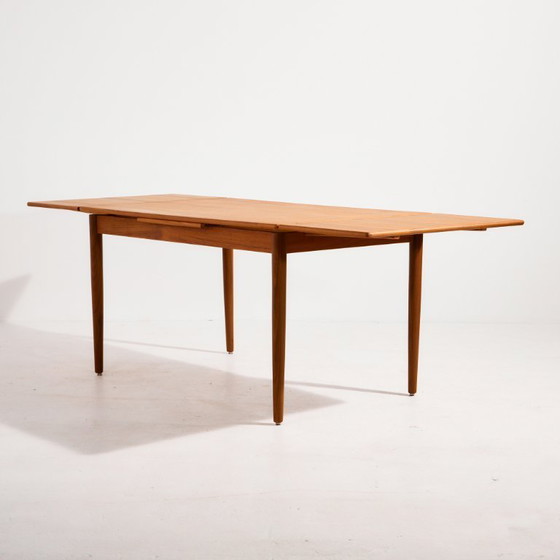 Image 1 of MK9798 Table de salle à manger en teck restaurée