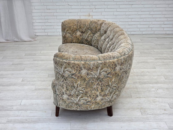 Image 1 of Anni '70, divano danese a 3 posti curvo, tessuto originale multicolore, legno di faggio.