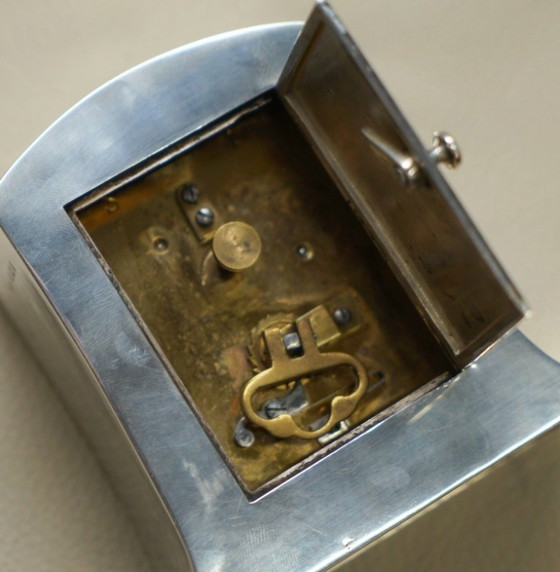 Image 1 of Orologio da carrozza in miniatura Liberty's London 1915 in argento sterling massiccio, stile Tudric Feel
