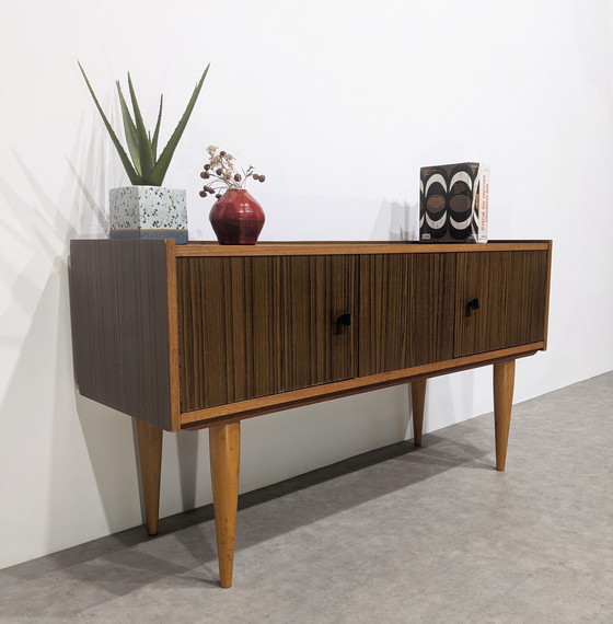 Image 1 of Kleines Sideboard