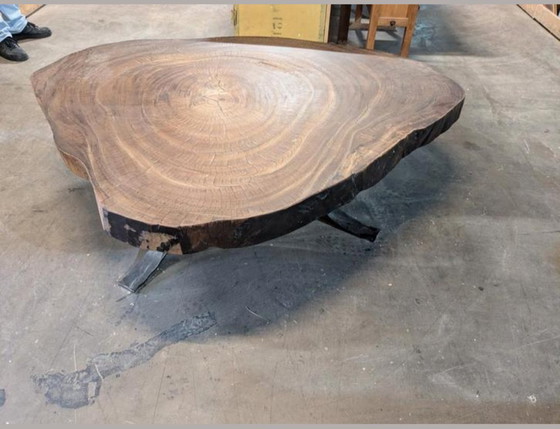 Image 1 of Tavolino da caffè a forma di tronco d'albero