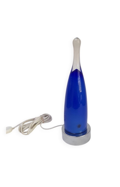 Lámpara de mesa de cristal azul y metal de los años 90