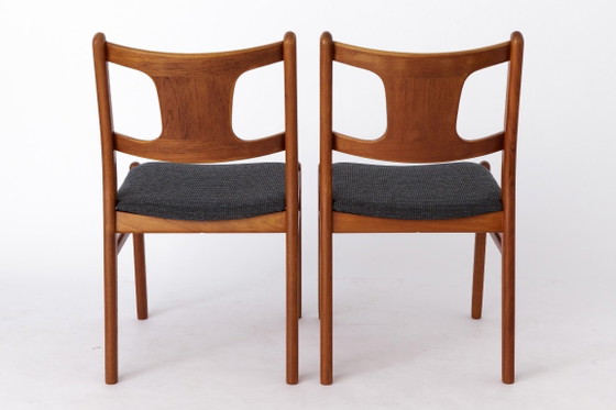 Quattro sedie da pranzo in legno con rivestimento grigio, Tessile, Marrone, Mid Century Modern (foto 9 di 12)