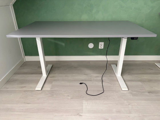 Image 1 of Height-adjustable IKEA desk