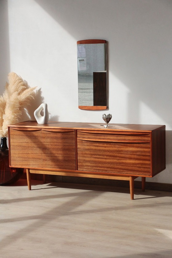 Image 1 of Meuble Vintage Zebrano et Noyer Morris of Glasgow