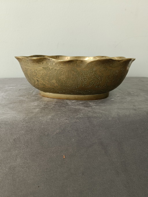 Chinese brass bowl (1kg) with dragons and Shou symbol