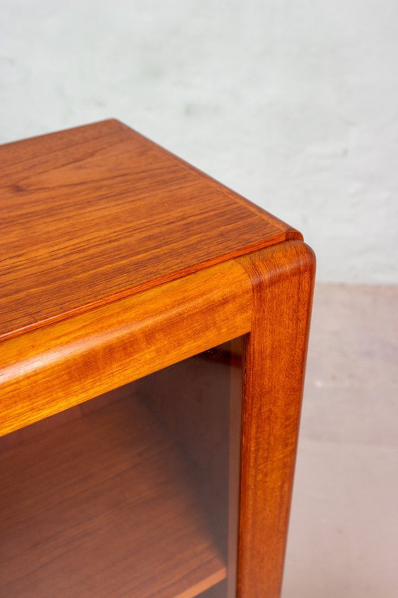 Image 1 of Vintage teak display chest of drawers highboard sideboard Danish
